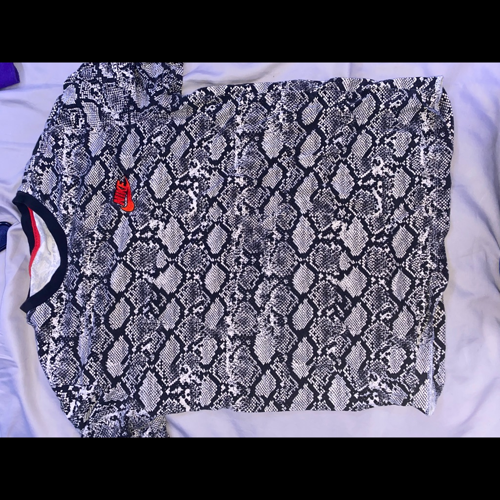 Nike Patterned Tee